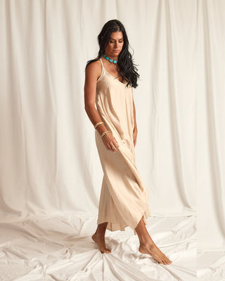 V-NECK MAXI DRESS